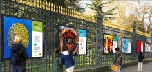 Exposition Re-cyclages sur les grilles du Jardin public